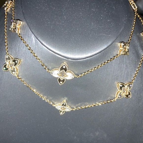 18k Venetian Station Necklace - Picture 11 of 14